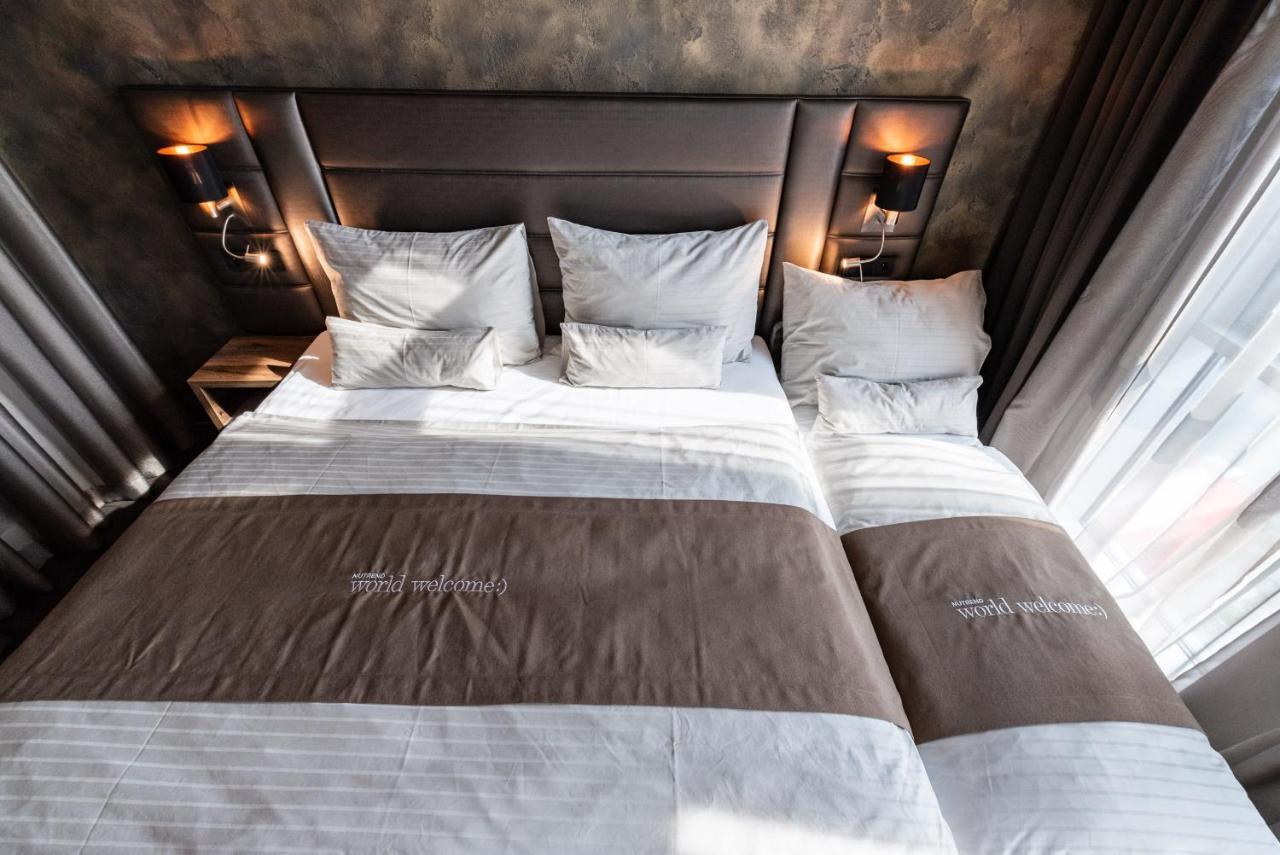 Nutrend World Hotel Olomouc Buitenkant foto