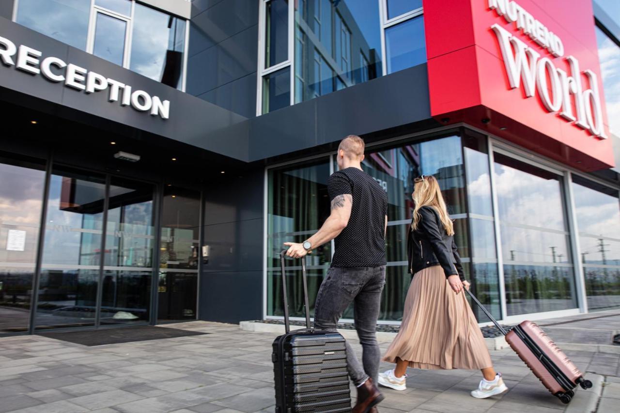 Nutrend World Hotel Olomouc Buitenkant foto