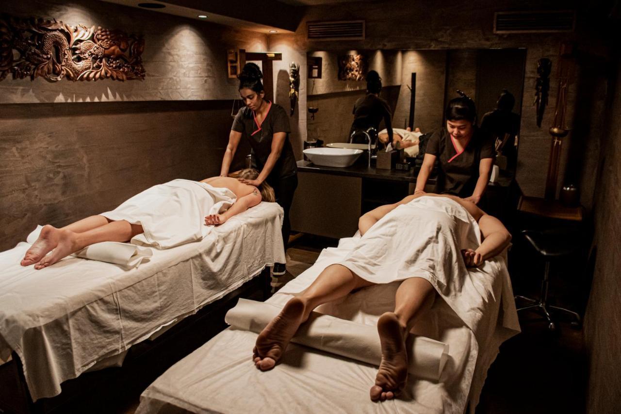 Nutrend World Hotel Olomouc Buitenkant foto