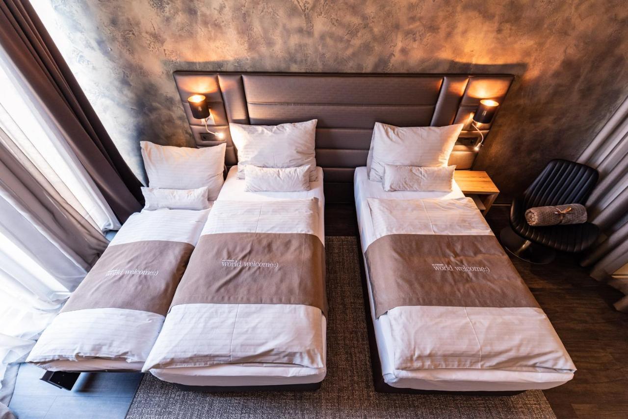Nutrend World Hotel Olomouc Buitenkant foto